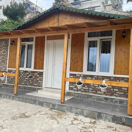R Hotel Corovode Exterior photo